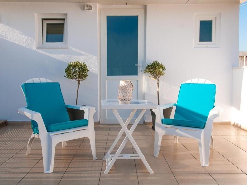 Konstantinou Apartment - Smart & Roof Top Terrace Atena Exterior foto